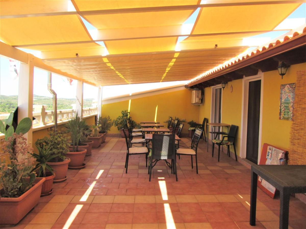 B&B Le Terrazze Isola Di S. Antioco SantʼAntìoco エクステリア 写真
