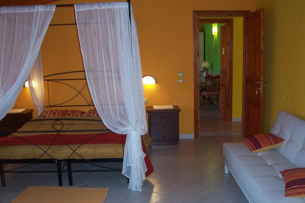 B&B Le Terrazze Isola Di S. Antioco SantʼAntìoco エクステリア 写真