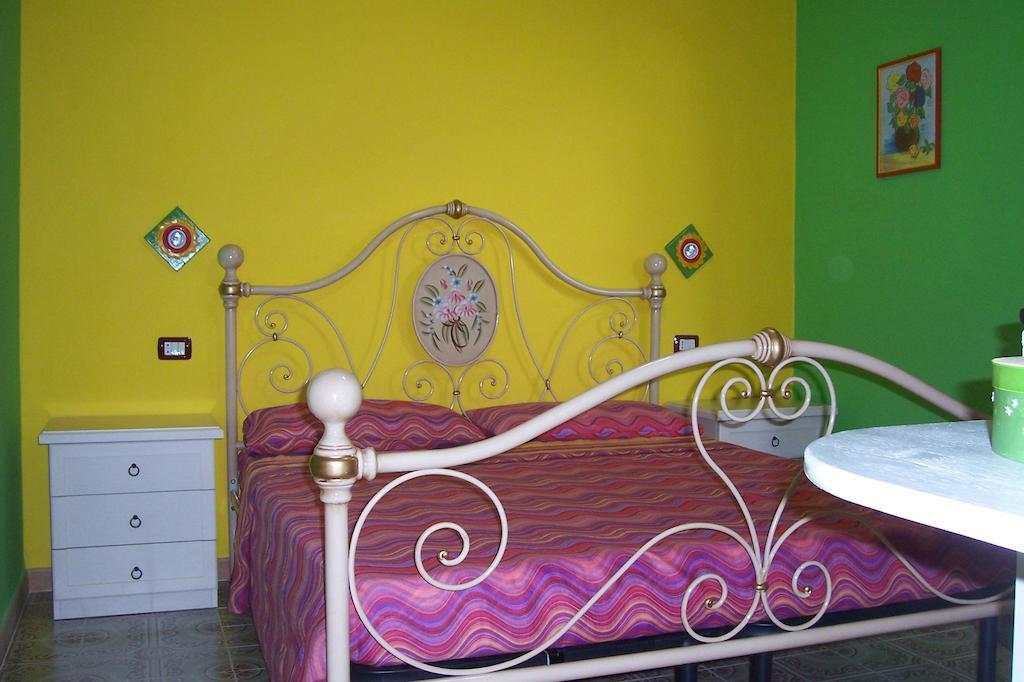 B&B Le Terrazze Isola Di S. Antioco SantʼAntìoco エクステリア 写真