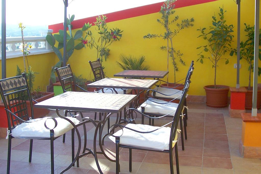B&B Le Terrazze Isola Di S. Antioco SantʼAntìoco エクステリア 写真